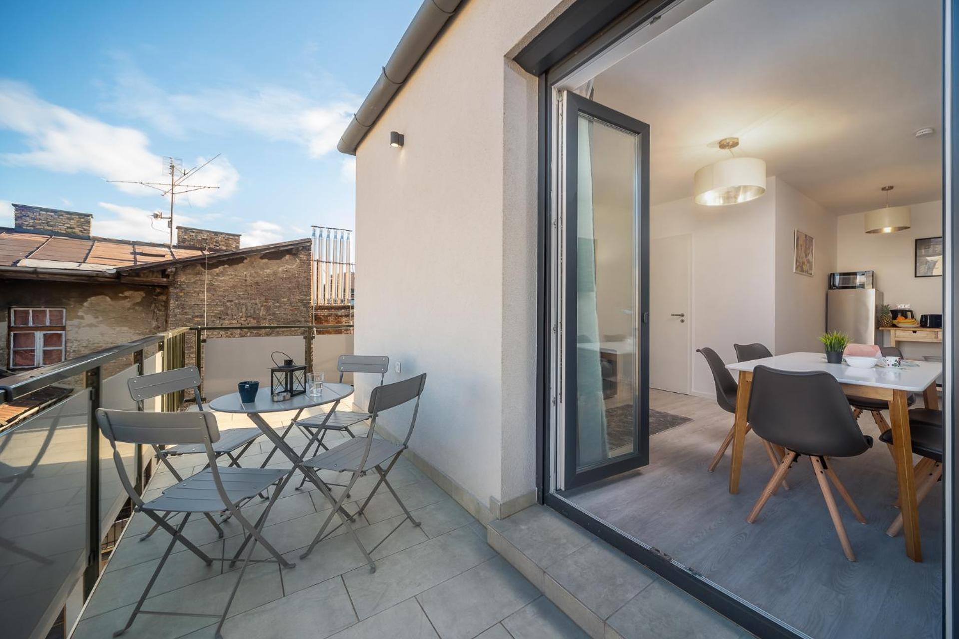 Sunlit Heaven 2-bdr Apartmán Budapest