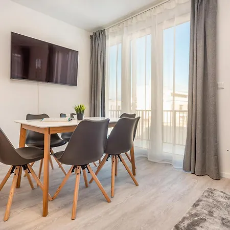 Sunlit Heaven 2-Bdr Apartments Budapest Exterior photo